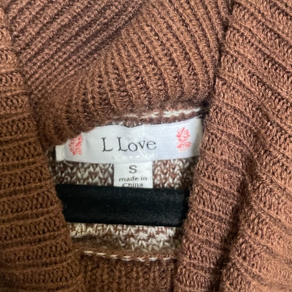 Cold Shoulder Leopard Boho Turtle Neck Mock Off Boho Hipster Winter Hip Blouse - Picture 4 of 6